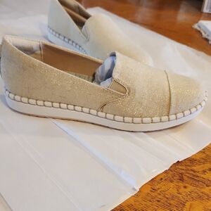 Clarks CLOUDSTEPPERS Step Glow Jade Slip Ons Women’s 7.5M Casual Comfy NEW